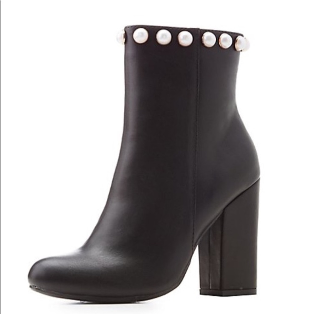 Bamboo black booties ‼️ Make me an offer ‼️